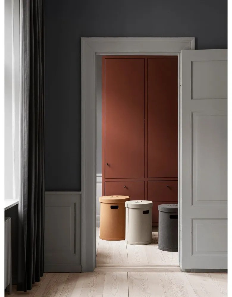 Бежов кош за пране от изкуствена кожа Sahla M – Blomus