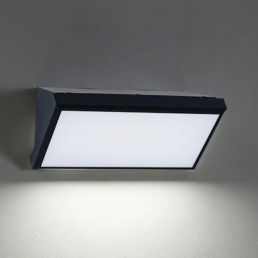 Brilagi - LED RGBW външно стенно осветително тяло TRIANGLE 1xE27/15W/230V черно IP65