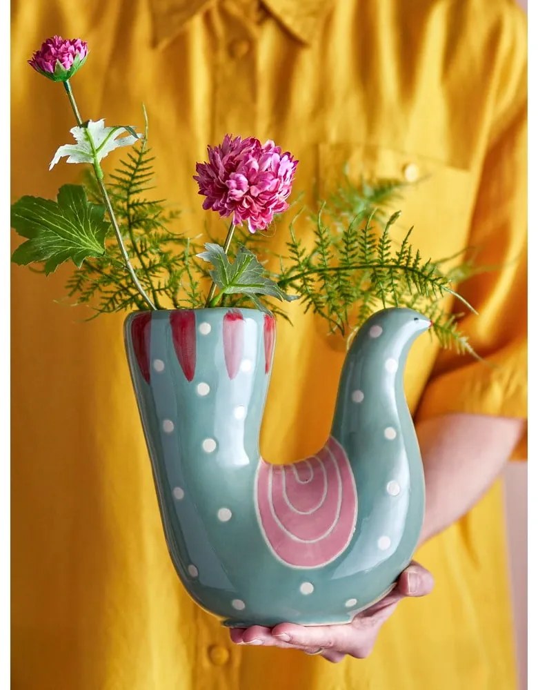 Зелена глинена ръчно рисувана ваза (височина 19 cm) Trudy – Bloomingville