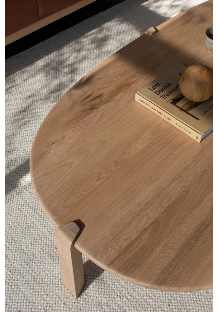 Масичка за кафе от масивен дъб в естествен цвят 80x150 cm Kulin – Gazzda