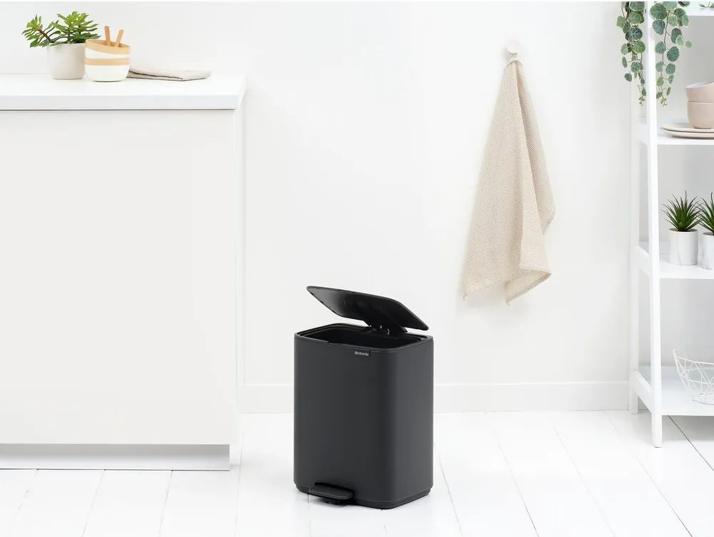 Тъмносиво стоманено кошче за боклук с педал 12 l Bo – Brabantia