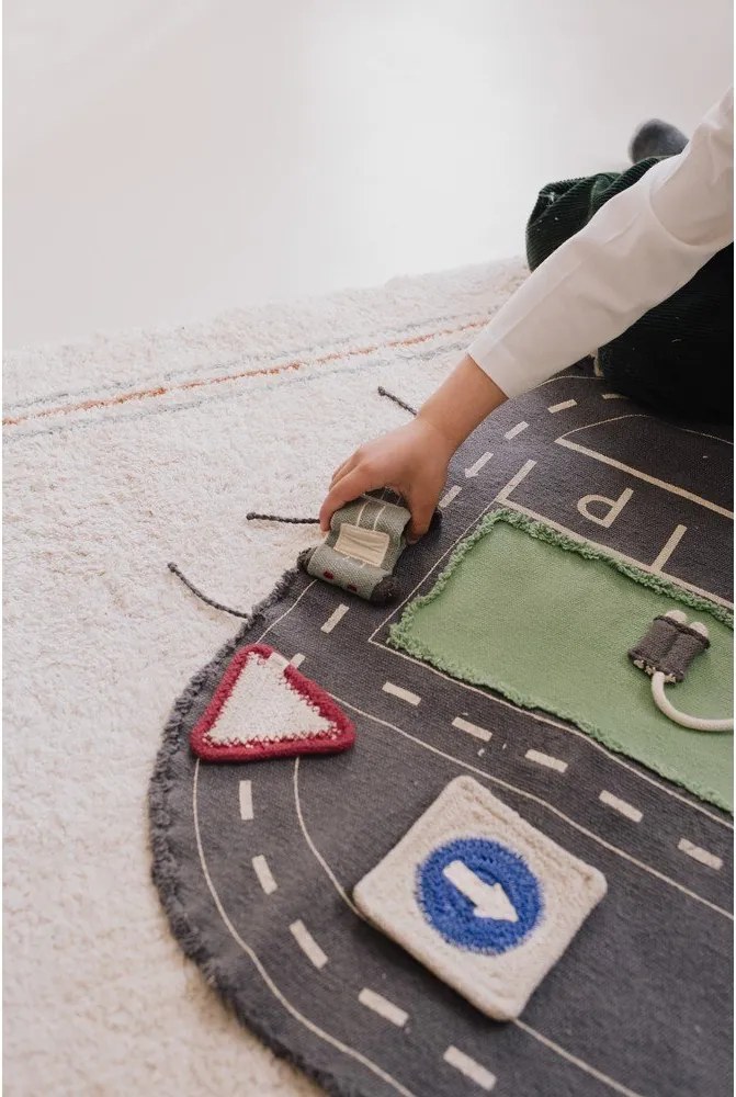 Автомобилна писта Eco City – Lorena Canals