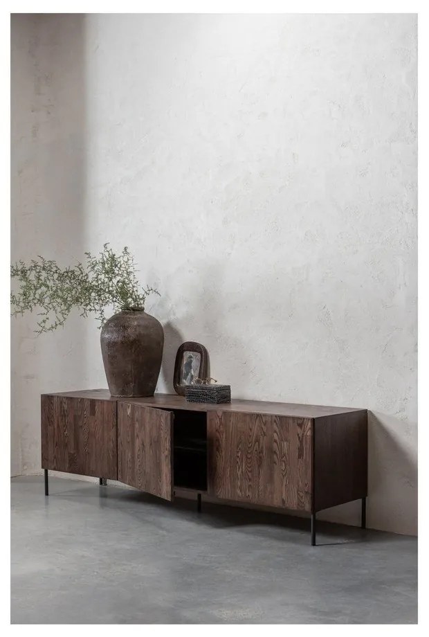 Кафява маса за телевизор от масивен бор 180x56x46 cm Bono – WOOOD