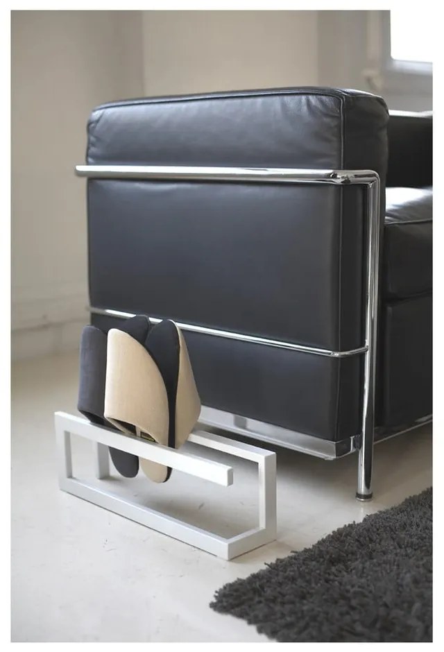 Бяла метална поставка за чехли Line - YAMAZAKI