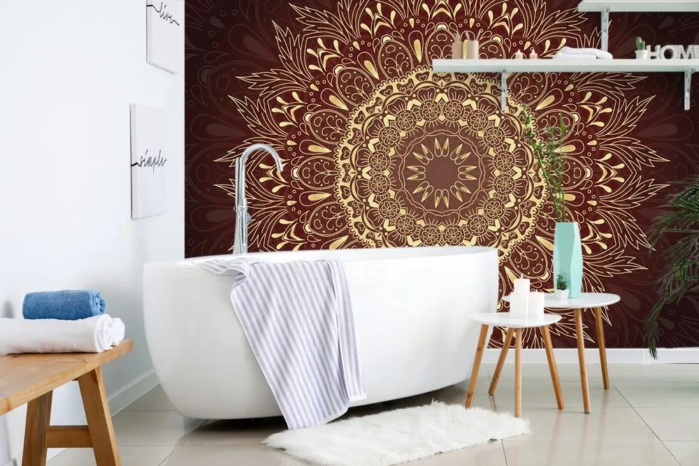 Тапет – Златна Мандала на бордо фон