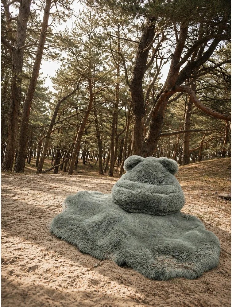 Светлозелен детски килим 90x120 cm Mammoth – Meowbaby