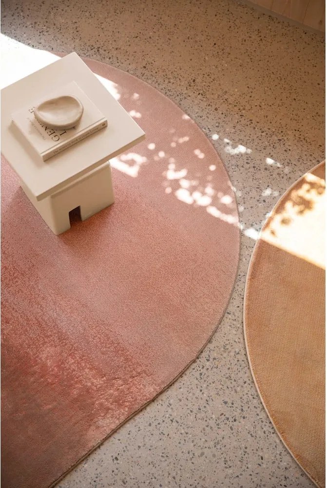 Метална странична масичка 40x40 cm Chubby – Zuiver