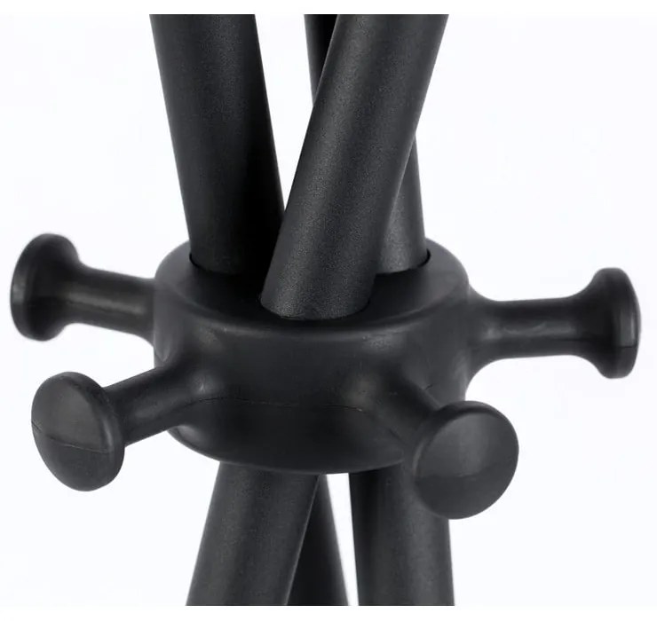 Черна стоманена стойка за връхни дрехи Darwin – White Label