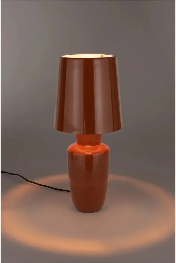 Теракотена метална настолна лампа с метален абажур (височина 42 cm) Classy – Zuiver