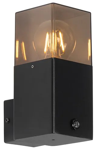 Външна стенна лампа черна IP44 с датчик за здрач-зоря - Denmark