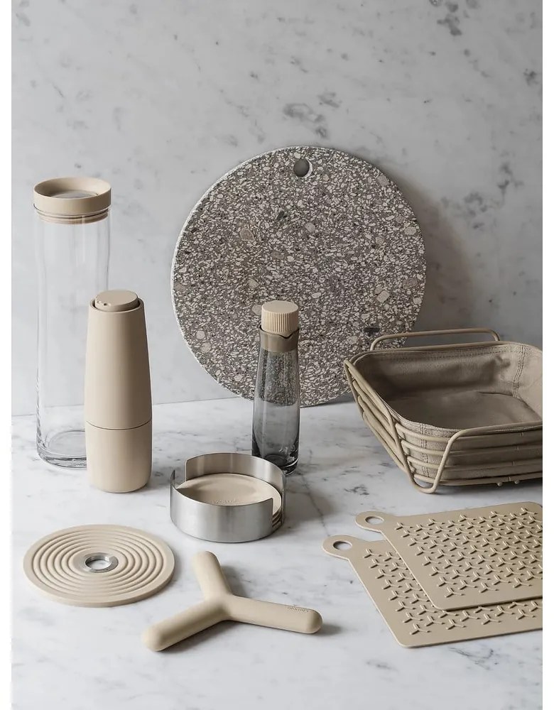 Черни/в сребрист цвят силиконови подложки в комплект 6 бр. със стойка Lareto – Blomus