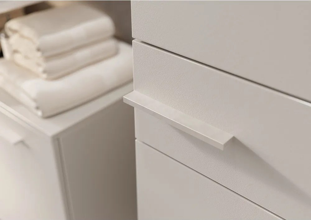 Кремав матов висок/тесен шкаф за баня 34x123 cm Laurino – Germania