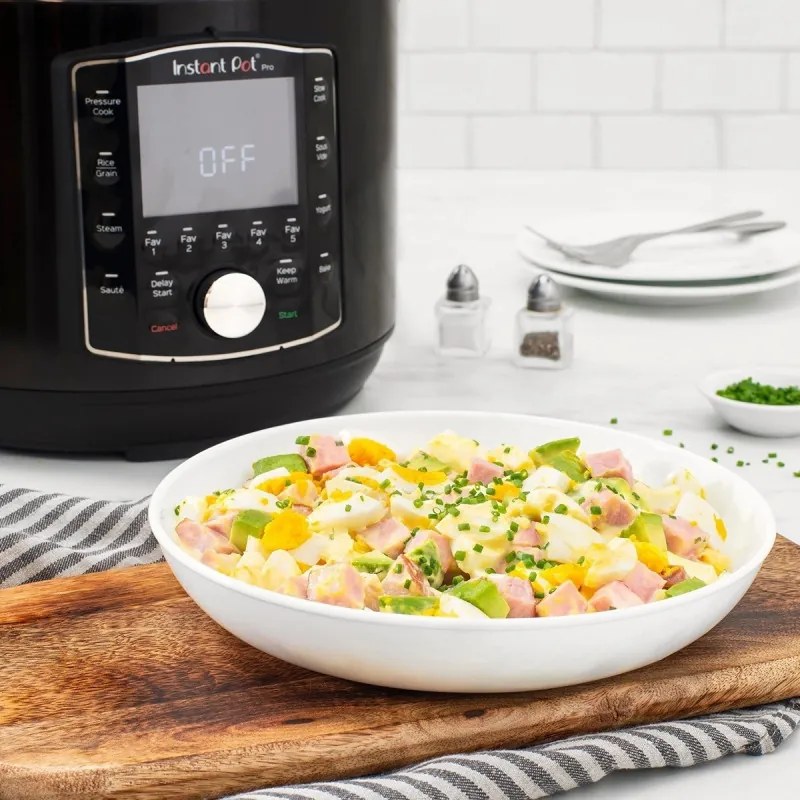Разопакован: Мултикукър Instant Pot PRO 6 112016701, 1200W, 5.7 л, 28 програми, 11 Системи за безопасност, Черен