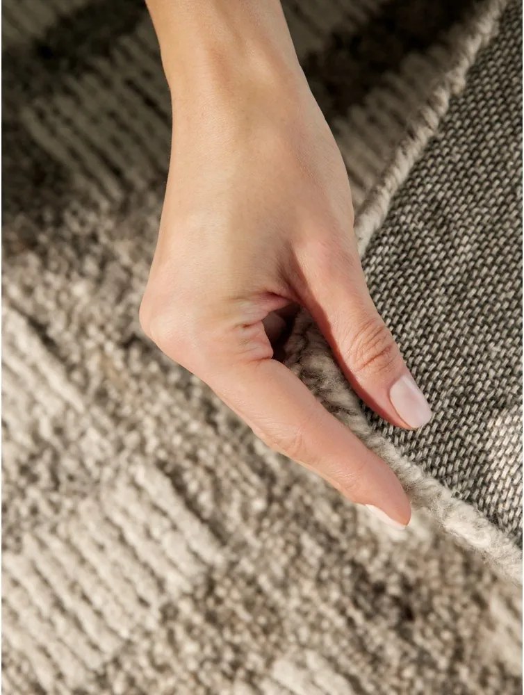 Кремав ръчно изработен вълнен килим 200x300 cm Boho 1.0 Linara – Vikosa