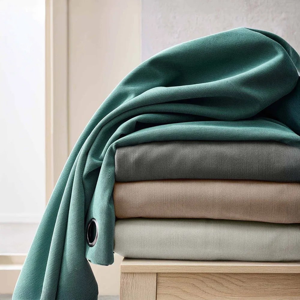 Антрацитно термо перде от рипсено кадифе 140x260 cm Madison – douceur d'intérieur