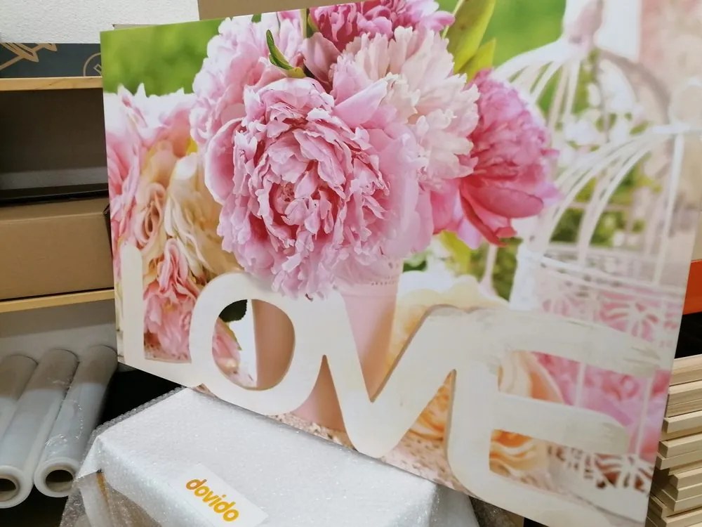Картина на платно – С романтичен надпис Love