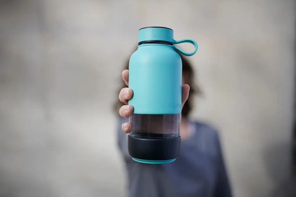 Тюркоазена бутилка за пътуване стъклена бутилка 500 ml To Go – Lékué