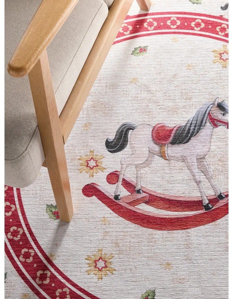 Червен кръгъл килим с коледен мотив ø 160 cm Toy's Delight Rocking Horse – Villeroy&Boch