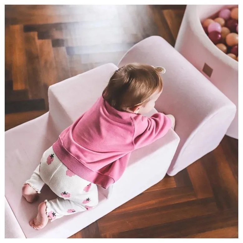 Сиво кадифено игрище от пяна 4 бр. височина 30 cm 225x90 cm Montessori – Meowbaby