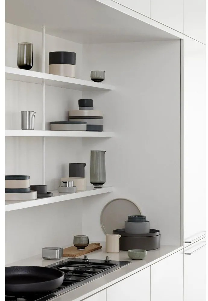 Комплект от 2 сиви чаши за еспресо с поднос Pilar - Blomus