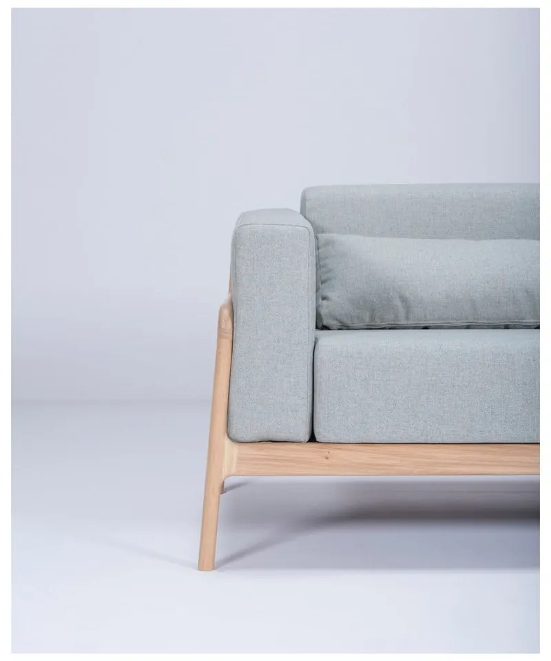 Синьо-сив диван с конструкция от дъбова дървесина , 240 cm Fawn - Gazzda