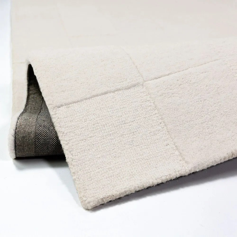 Ръчно изработен вълнен килим в цвят слонова кост 160x230 cm Checkerboard – Flair Rugs