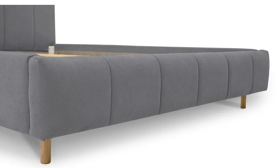 Сиво тапицирано двойно легло с включена подматрачна рамка 180x200 cm Zee – Scandic