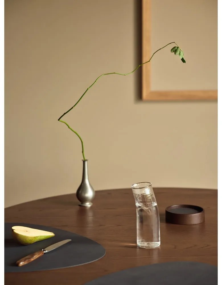 Подложка за хранене от еко кожа 37x44 cm Curve L Nupo – LIND DNA