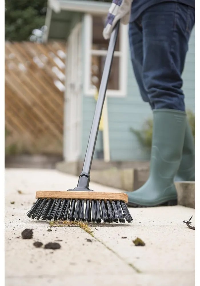 Основи на черната метла - Addis