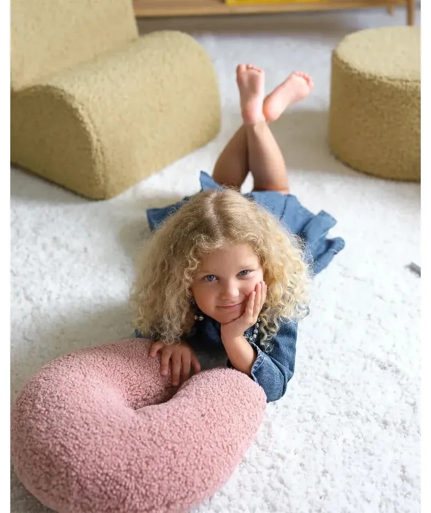 Розова детска възглавница за диван от букле U – Wigiwama