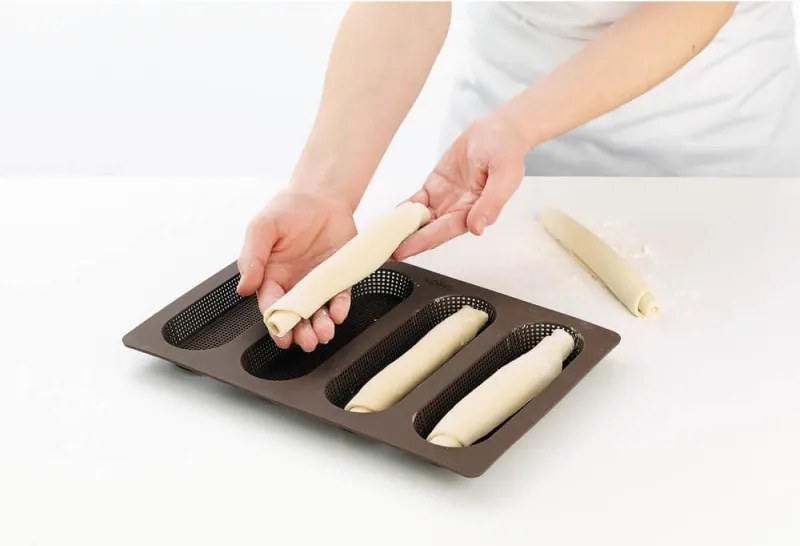 Форма за печене на багети Lekue 1009039, 29x20x2 см, 600 мл, 4 отделения, Платинен силикон, От -60 до +220C, Кафяв