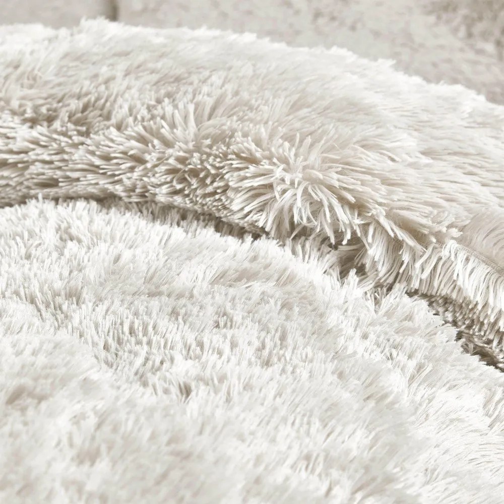 Бяло спално бельо за двойно легло от микроплюш 200x200 cm Cuddly - Catherine Lansfield