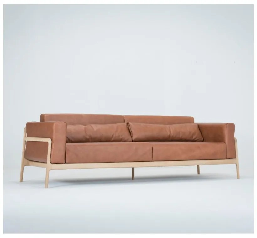 Диван от коняк кафява биволска кожа с масивна дъбова конструкция , 240 см Fawn - Gazzda