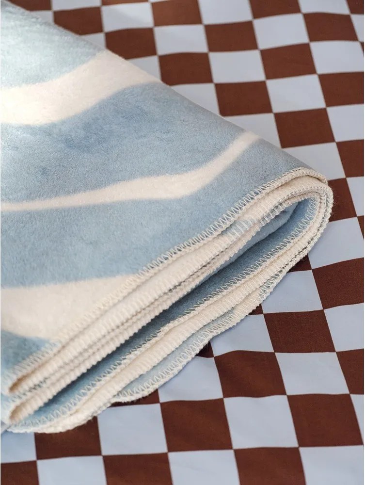 Синьо /кремаво одеяло 150x200 cm Felu – noo.ma