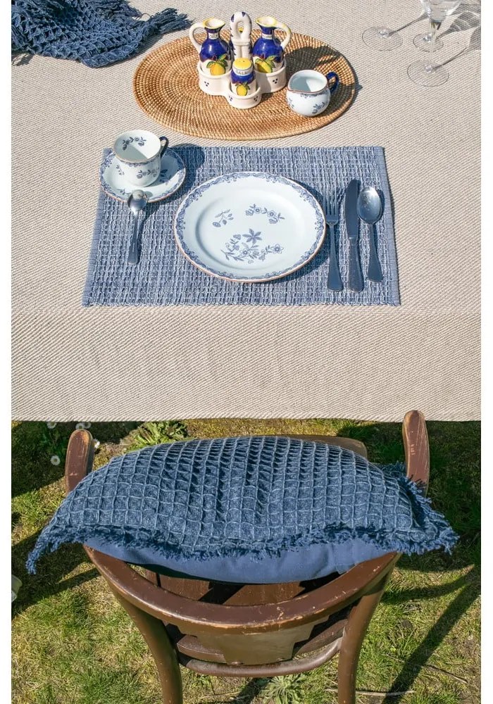 Бежова памучна декоративна възглавница Waffle, 45 x 45 cm - Tiseco Home Studio