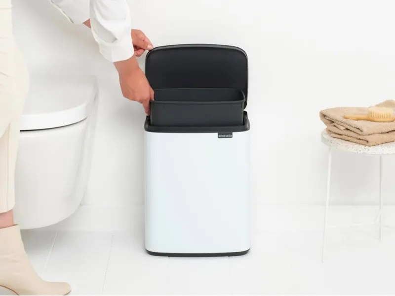 Кош за боклук Brabantia Bo Small 1006633, 12 л, Безшумно и плавно отваряне, Противоплъзгаща основа, Бял