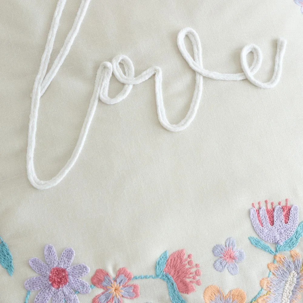 Декоративна възглавница със смес от лен 45x45 cm Love – Catherine Lansfield