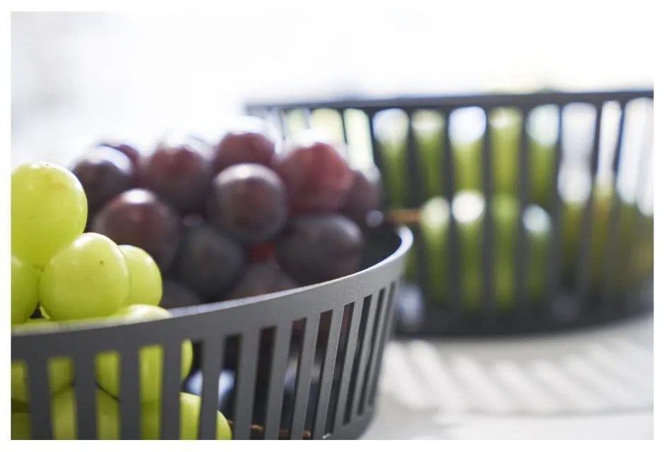 Черна купа за плодове , ⌀ 25 cm Tower - YAMAZAKI