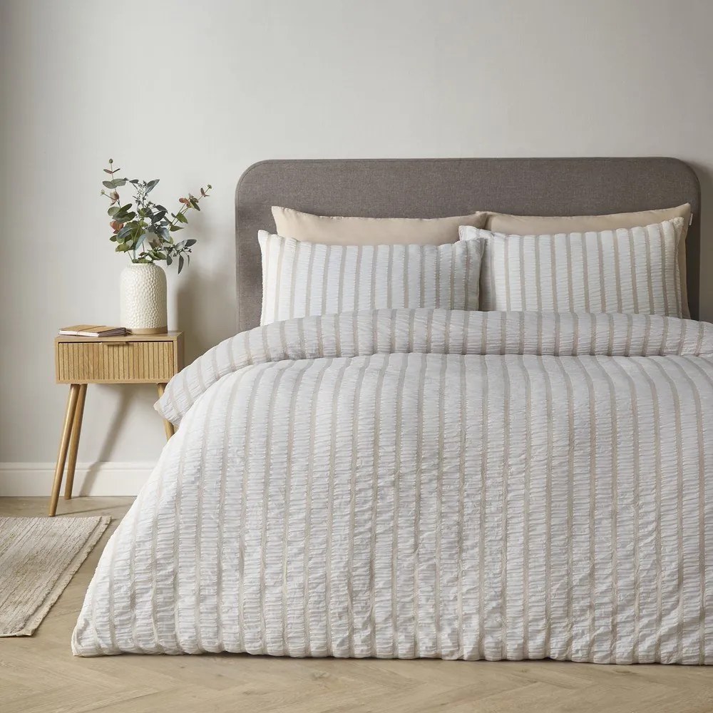 Бежово двойно 3 части спално бельо 200x200 cm So Soft Seersucker Stripe – Catherine Lansfield