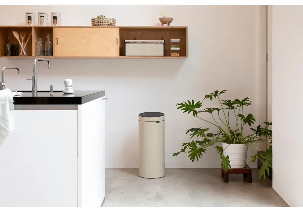 Бежово стоманено кошче за боклук, отваряне с докосване 30 l Touch Bin – Brabantia