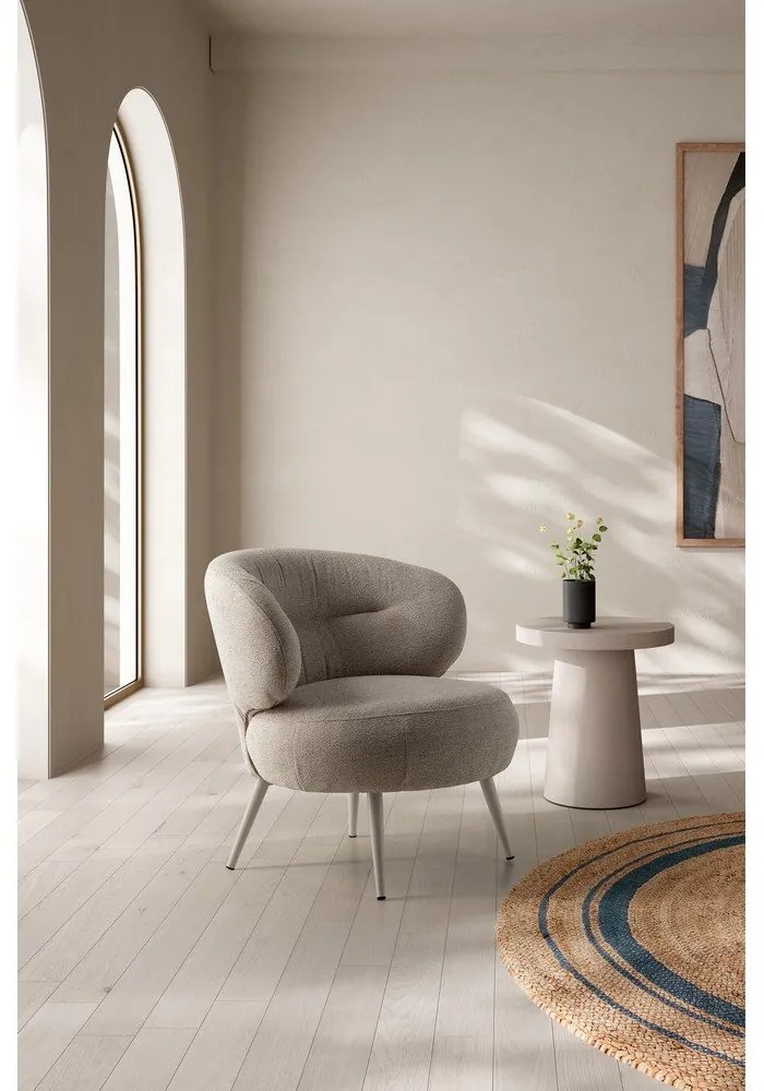 Бежово кресло Liva – MOME