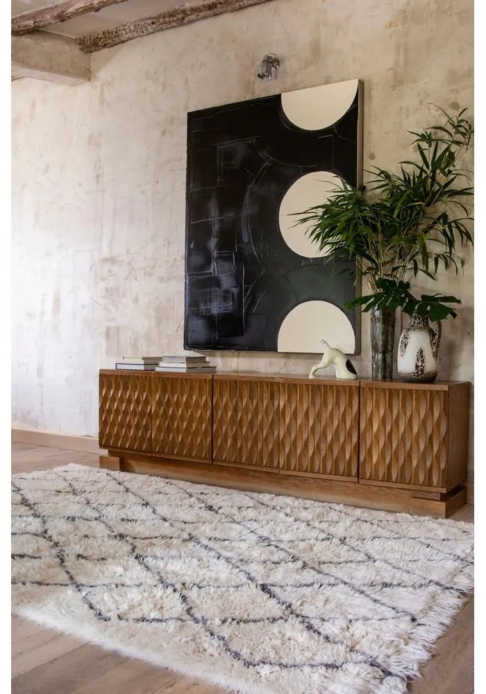 Кремав ръчно изработен вълнен килим подходящ за пране 140x200 cm Berber Soul – Lorena Canals