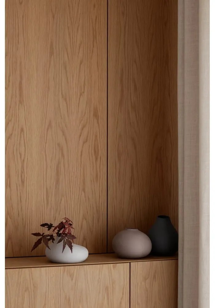 Светлорозова порцеланова ваза (височина 13 cm) Nona – Blomus