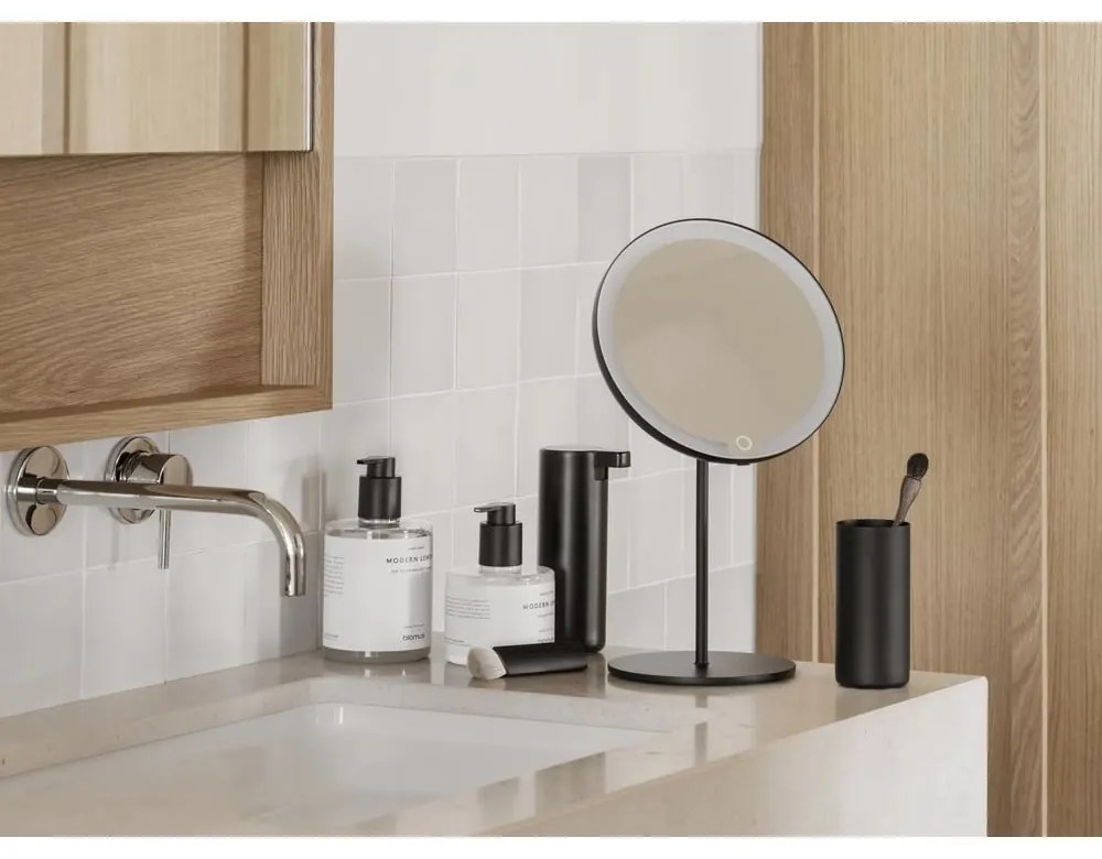 Козметично огледало със светлина/увеличително (5x) ø 20 cm MODO – Blomus