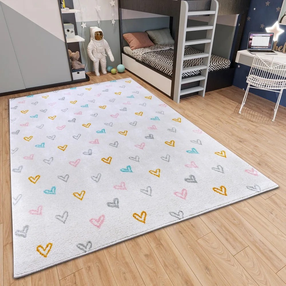 Бял детски килим 160x235 cm Hearts - Hanse Home