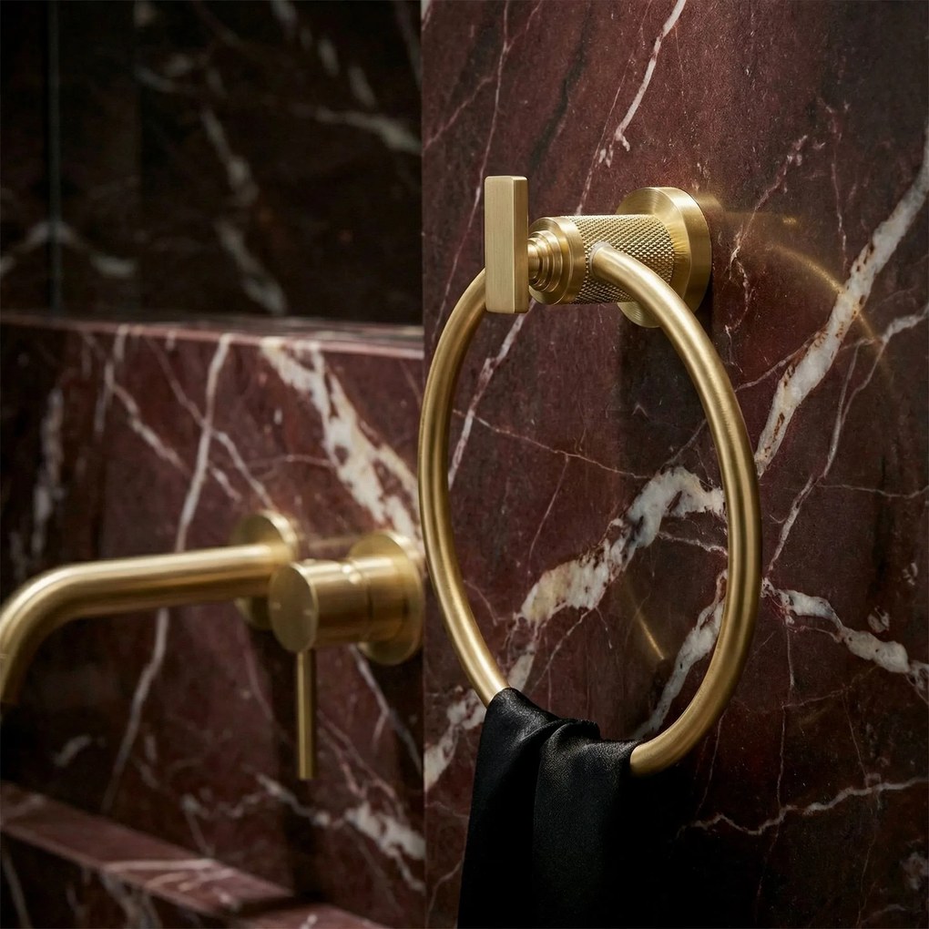 Закачалка за баня Ring 81307 Virro Brush Gold