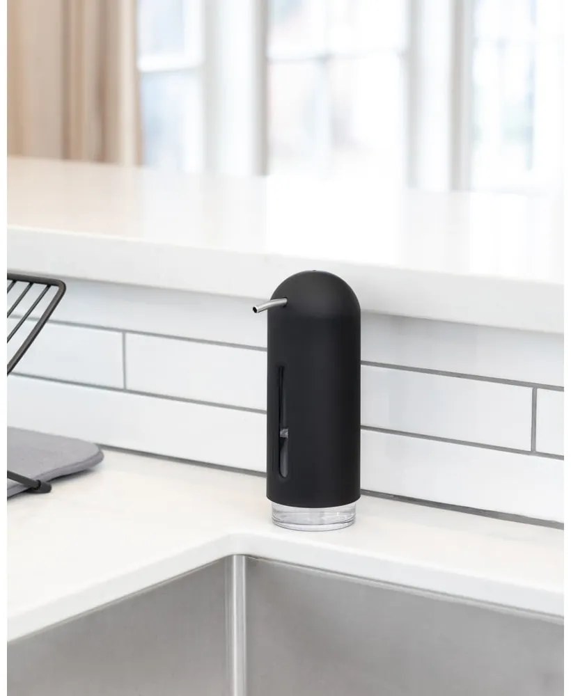 Черен пластмасов дозатор за сапун 350 ml Penguin - Umbra