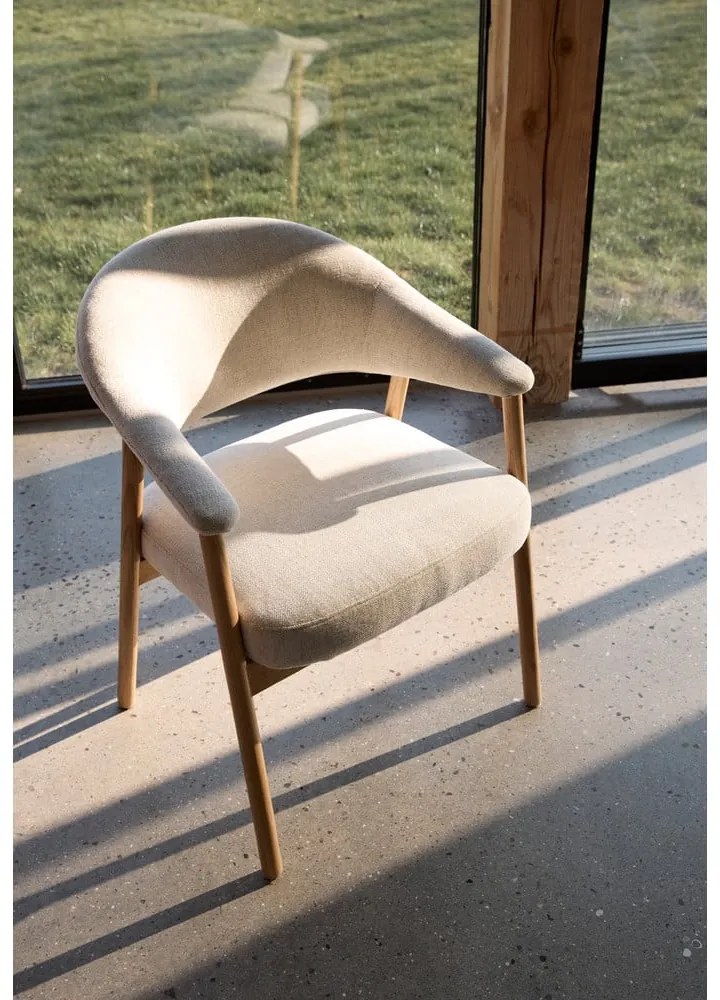 Кремави трапезни столове в комплект с подлакътници 2 бр. от масивен дъб Elk – Unique Furniture