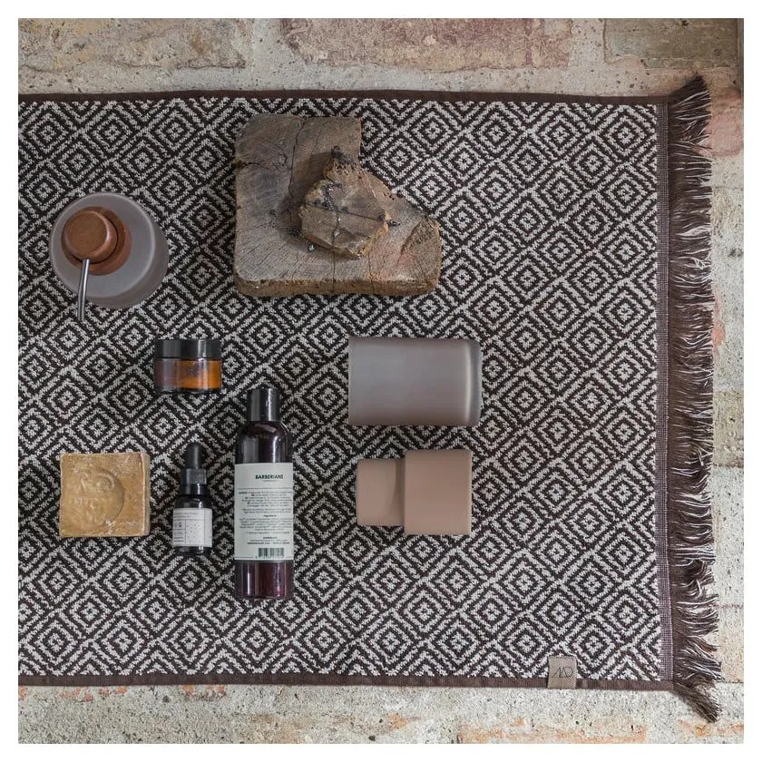 Кафява стъклена чаша за четки за зъби Modest – Mette Ditmer Denmark