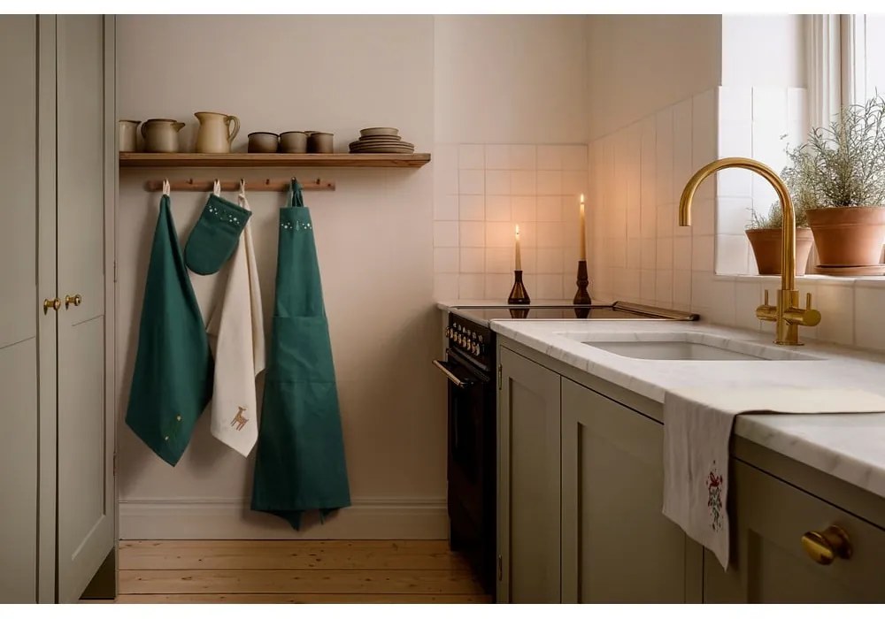 Кухненска ръкавица с коледен мотив Christmas Fable – JUNA